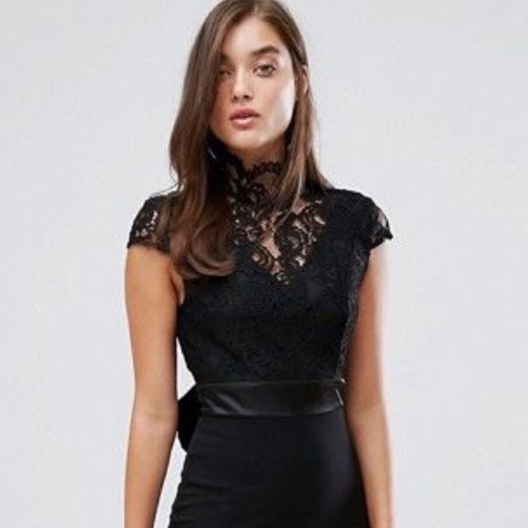 High Neck Lace Gown by TFNC London Size: XXS - XS - Picture 4 of 17